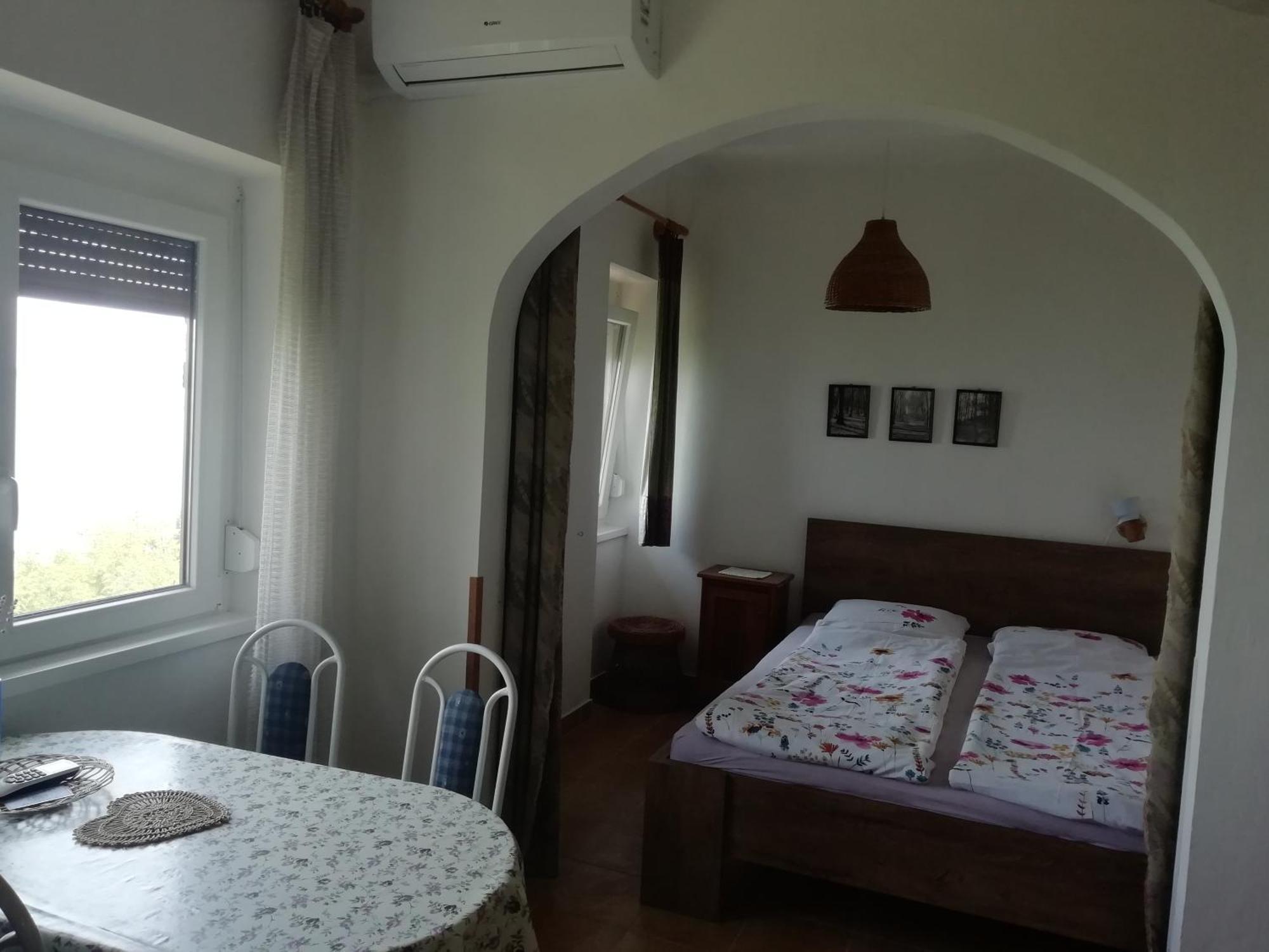 Csizmazia Apartman Tihany Room photo